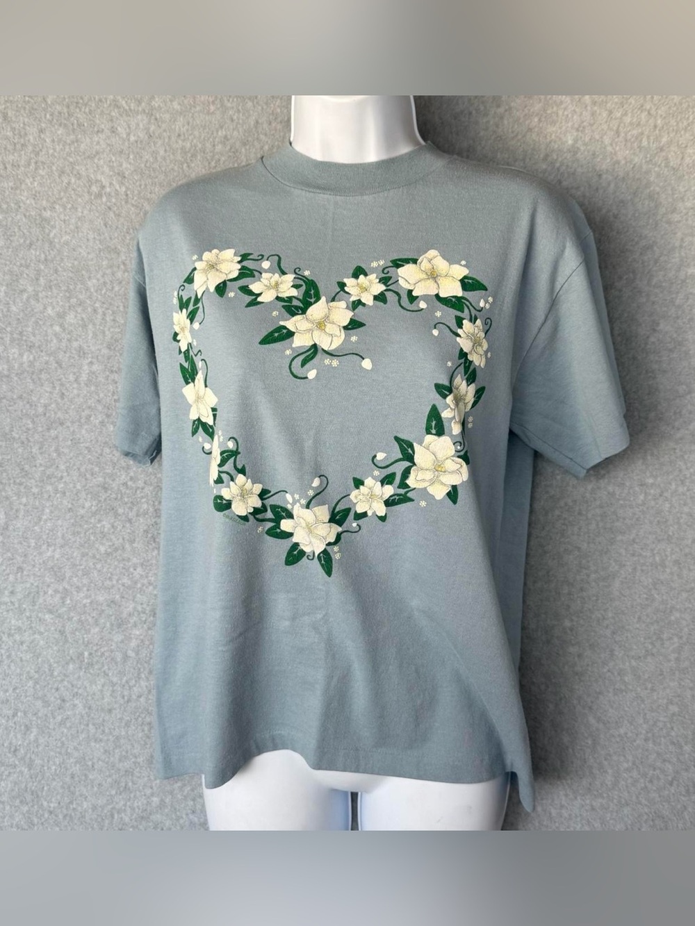 Vintage 90s Hanes Floral Heart Graphic Tee Shirt Mens Medium Blue Made in USA